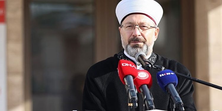 Diyanet İşleri Başkanı Erbaş'tan dini eğitimde 'yaş sınırı' açıklaması