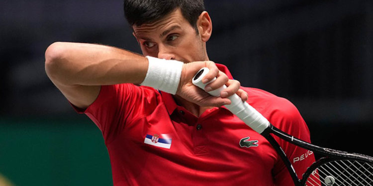 Djokovic sınır dışı konusundaki kararı bekliyor
