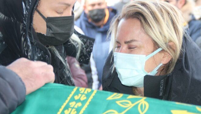 Ece Erken: Katil hem o alçaklar, hem 40 dakika geç gelen ambulans