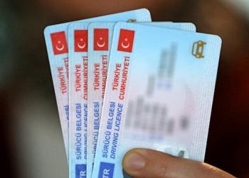 Ehliyette yeni dönem: Eskisini değiştirmeyene para cezası