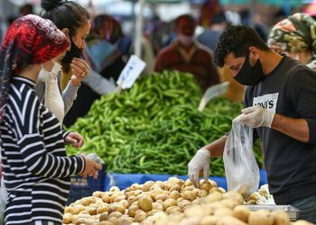 Ekonomist Aktaş: Enflasyon Ocak’ta yüzde 13.5-15.5 olacak; yıllık yüzde 52’yi aşacak