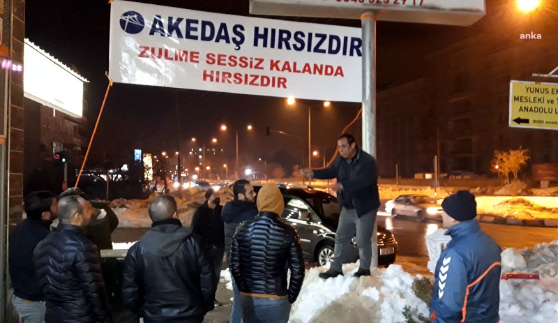 Elektrik zammını protesto eden esnaf gözaltına alındı