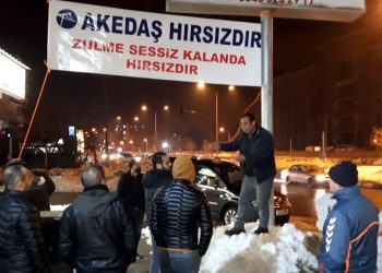 Elektrik zammını protesto eden esnaf gözaltına alındı