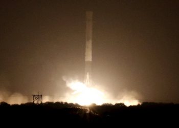 Elon Musk SpaceX: 7 yıl önce fırlatılıp uzayda kontrolden çıkan roket 4 Mart'ta Ay'a çarpacak