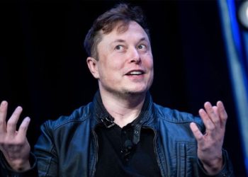 Elon Musk: Çok daha fazla endişelenmeliyiz
