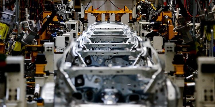 Emre Özpeynirci: Tüm otomotiv fabrikalarında, doğalgaz kaynaklı elektrik kesintileri ve tedarik sorunları nedeniyle üretim duracak!