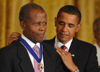 En İyi Erkek Oyuncu Oscar'ını alan ilk siyah oyuncu Sidney Poitier yaşamını yitirdi