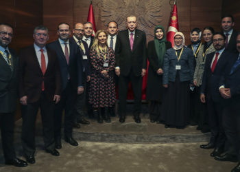 Erdoğan: 2022 en parlak yılımız olacak; kademeli şekilde kur da düşecek faiz de
