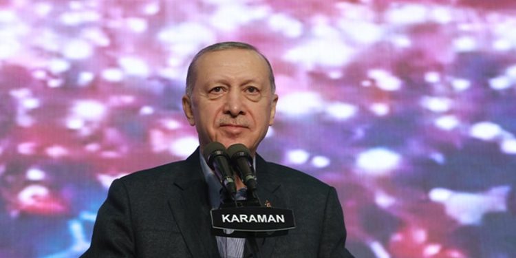 Erdoğan: Dinimize, Diyanetimize saldıranlara haddini de hesabını da sorarız