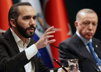 Erdoğan’dan El Salvador’a büyükelçilik ve iade-i ziyaret vaadi