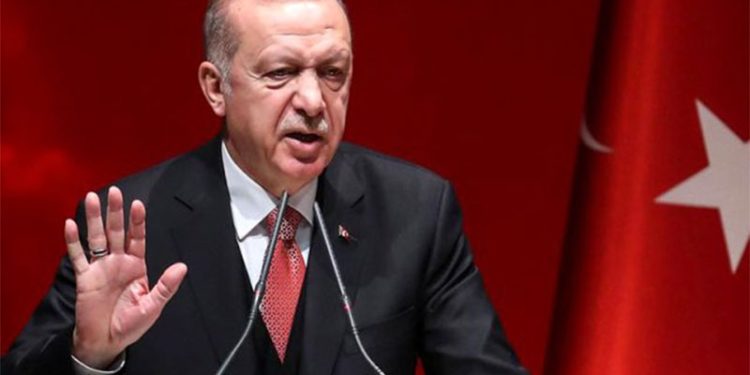 Erdoğan’dan parti yönetimine azar: Bu adamları neden konuşturuyorsunuz