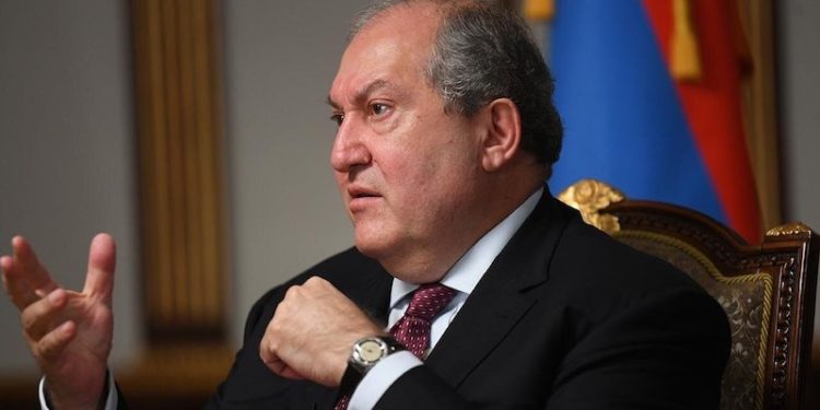 Ermenistan Cumhurbaşkanı Sarkisyan istifa etti