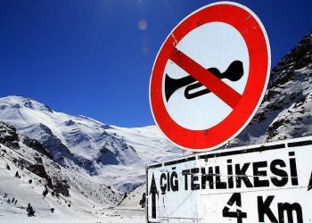 Erzurum’da çığ felaketi: İki kişi kayıp