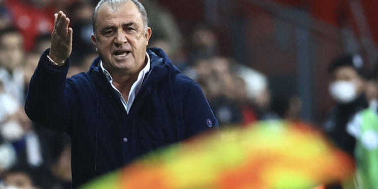 Eski Galatasaray Başkanı Faruk Süren: Fatih Terim 60 küsur yaşında ama hâlâ kendini 25 yaşında sanıyor