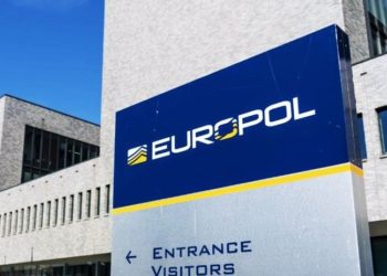 Europol'e suçu ispatlanamayan kişilere ait verileri silmesi talimatı