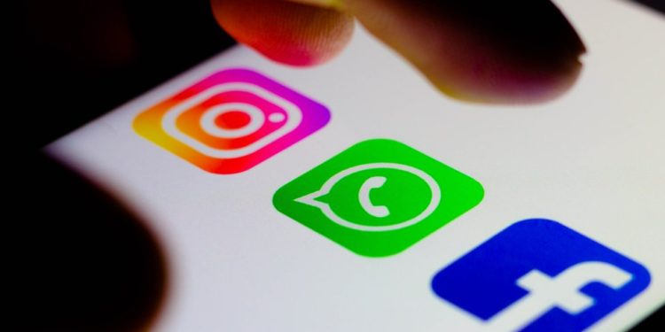Facebook'un sahibi Meta, Instagram ve WhatsApp'ı elinden çıkarması istemiyle dava ediliyor