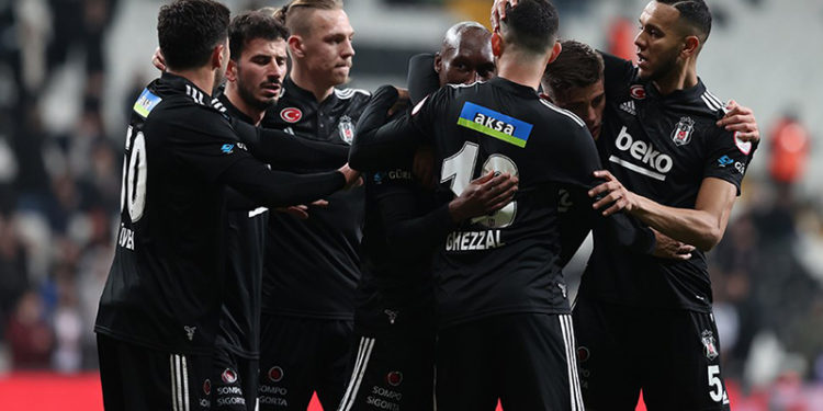 Fatih Karagümrük-Beşiktaş maçında 11'ler belli oldu