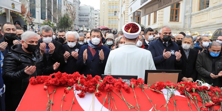 Fatma Girik son yolculuğuna dualarla uğurlandı