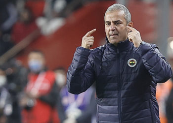 Fenerbahçe teknik direktörü İsmail Kartal: Oyunumuz da takım da gelişecek