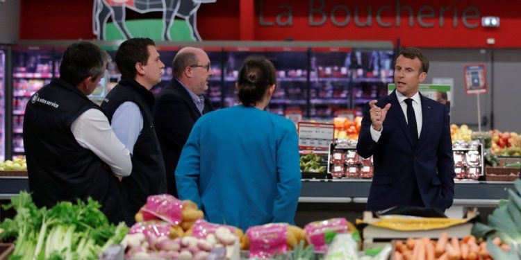 Fransa'da meyve ve sebzelerin plastiğe sarılı satılmasına yönelik yasak yürürlüğe girdi