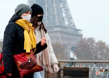 Fransa'nın aşılama stratejisinden sorumlu profesör: Salgının yeni dalgasında 10 gün içinde pik noktasını görürüz