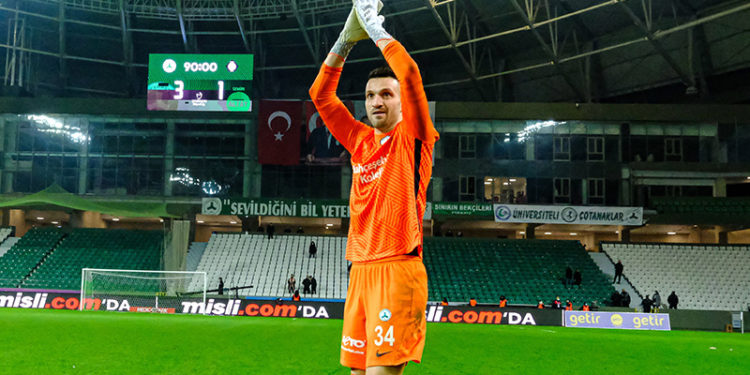 Galatasaray, Okan Kocuk için Giresunspor'la temasa geçti