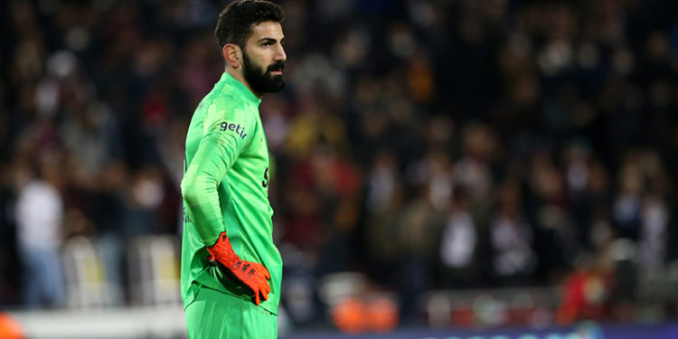 Galatasaray'da İsmail Çipe'nin performansı eleştiriliyor