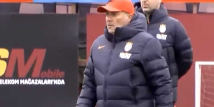 Galatasaray'ın yeni teknik direktörü Torrent, ilk idmanına çıktı