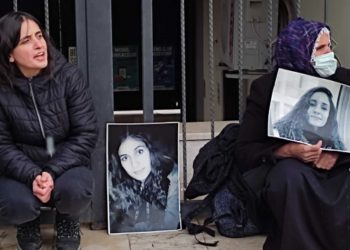 G&uuml;listan Doku&rsquo;nun ailesi oturma eylemi başlattı