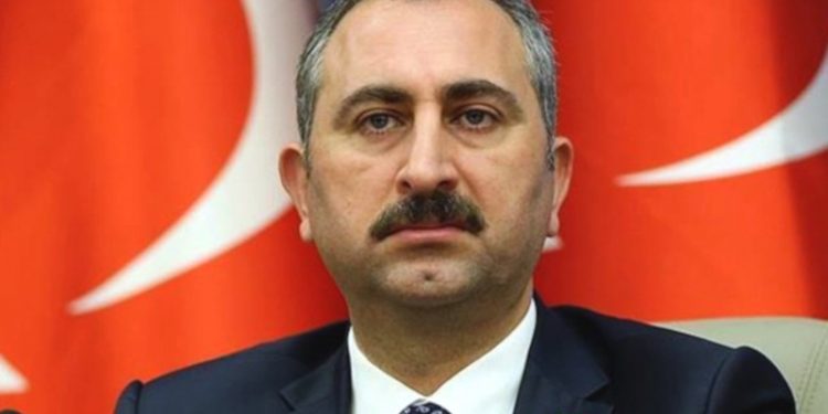 Gül'ün istifasıyla yargıdaki dengeler nasıl değişecek?