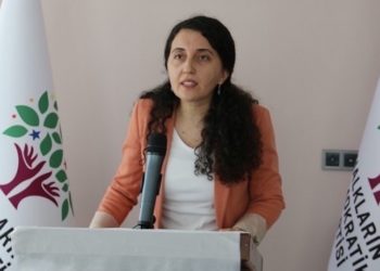 HDP'den muhalefete dokunulmazlık tepkisi: İktidarın oyunlarına çanak tutuluyor