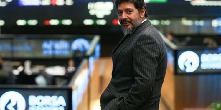 Hakan Atilla, yaşadıklarıyla ilgili anı kitabı çıkartıyor: Amerika Atilla'ya karşı