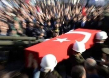 Hakkari'de bir asker el bombasının patlamasıyla yaşamını yitirdi