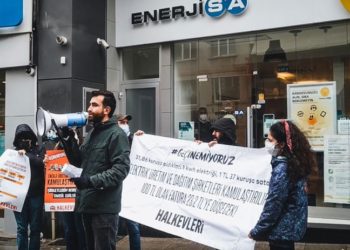 Halkevleri’nden EnerjiSa önünde eylem: 100 TL'lik fatura 23 TL’ye düşürülebilir