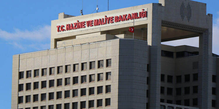 Hazine yüzde 26,34 faiz ile 6 milyar 954 milyon borçlandı
