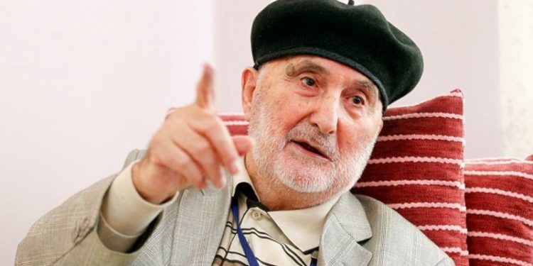 Hekimoğlu İsmail vefat etti