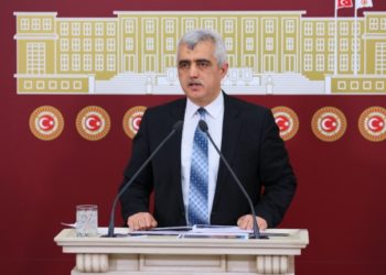 KHK’lı anneler psikolojik sorunlar yaşayan çocukları için Gergerlioğlu’nu aradı: ‘Başka intiharlar olmasın’