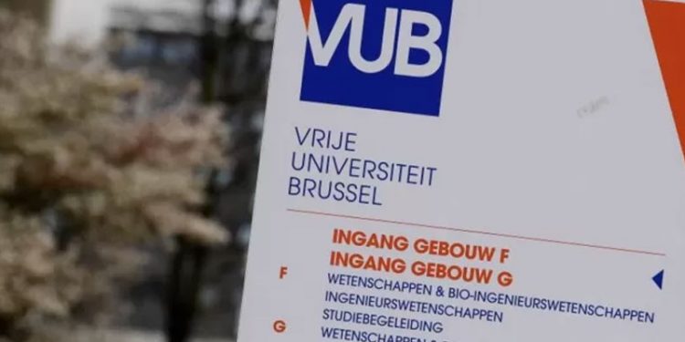 Kadınların mücadelesi sonuç verdi: Brüksel Üniversitesi, 'sınırı aşan cinsel davranışla' suçlanan profesörü işten çıkardı