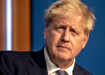 Kapanma döneminde partiye katılmakla suçlanan Boris Johnson, Avam Kamarası'nda soruları yanıtlayacak