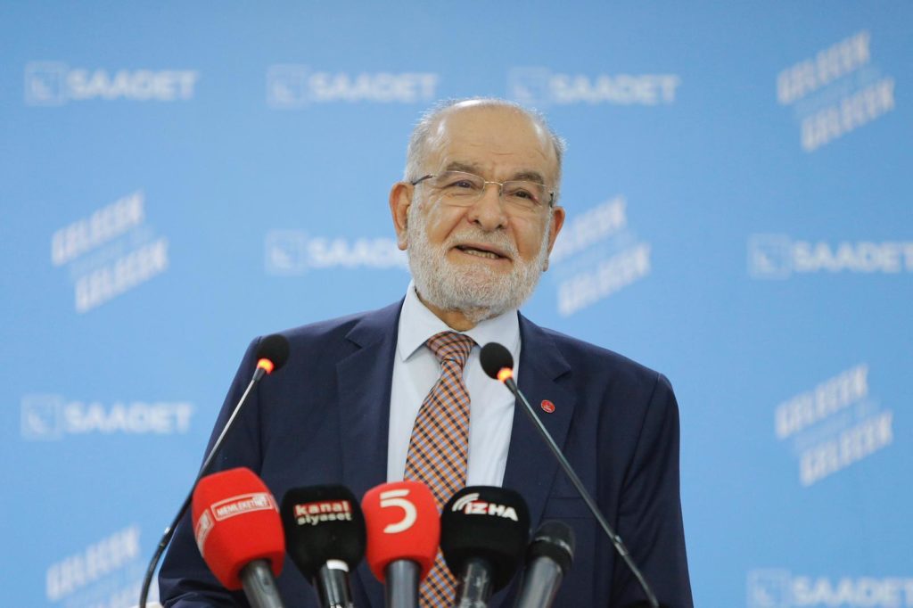 Karamollaoğlu bir süre daha hastanede kalacak