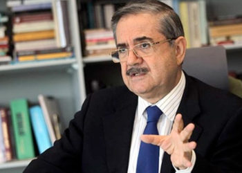 Karar yazarı Akyol: Demek ki ekonomide emir demiri kesmiyor!