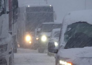 Karar yazarı Kahveci: Kuzey Marmara Otoyolu ulaşıma kapalı kaldı; bırakın ceza ödemeyi, bizler Hazine vasıtasıyla müteahhide ödemeye devam ediyoruz