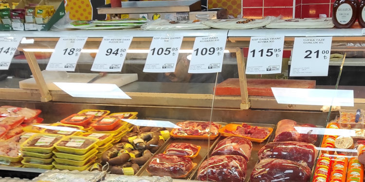 Karkas et fiyatına 10 lira zam gelmişti; kasaplar: Henüz fiyatlara yansıtmadık