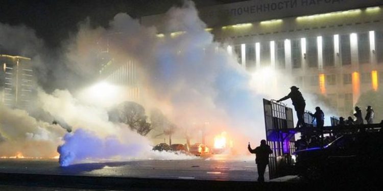 Kazakistan Eski Ulusal Güvenlik Komitesi Başkanı Masimov, gözaltına alındı