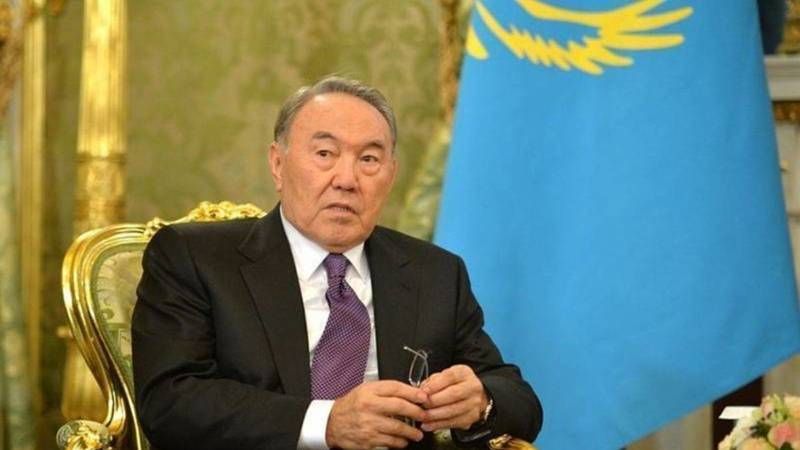 Kazakistan basını: 28 yıl ülkeyi yöneten Nursultan Nazarbayev ve kızları ülkeyi terk etti