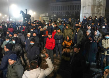 Kazakistan’da güvenlik güçlerine uyarı yapmadan ‘vur’ emri verildi