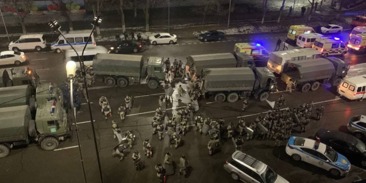 Kazakistan’daki Rus askeri birlikleri geri çekilmeye başladı