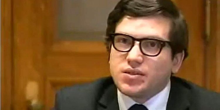 Kendini ölmüş gibi gösteren ABD'li kaçak, Covid olunca İskoçya'da hastanede yakalandı