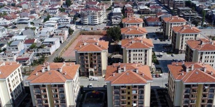 Konut satışları 2021'de geriledi