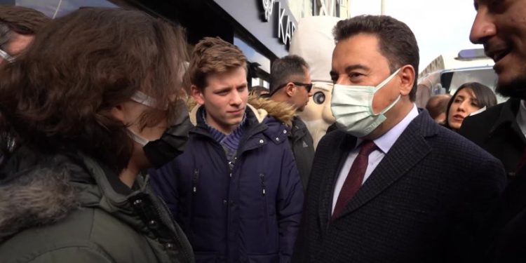 Konya'da Babacan'a sordular: FED'in alacağı faiz kararı TL'yi nasıl etkiler?